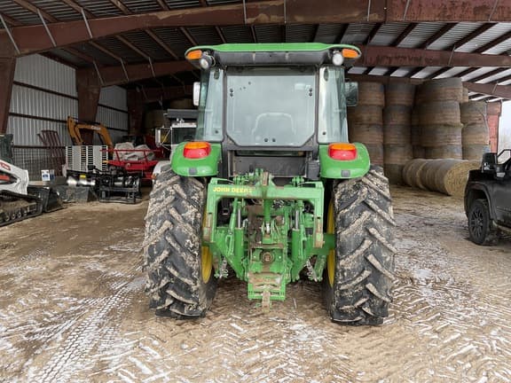 Image of John Deere 6120E equipment image 2