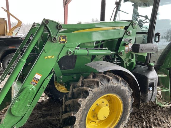 Image of John Deere 6120E equipment image 1