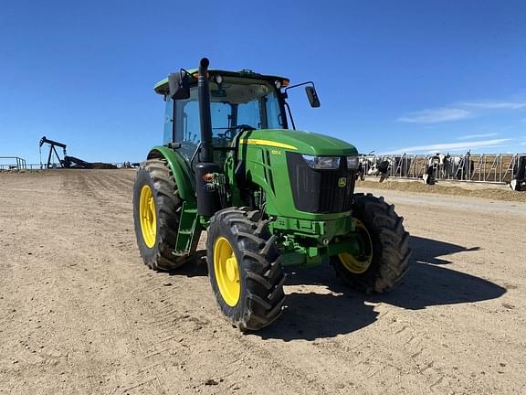 Image of John Deere 6120E equipment image 1