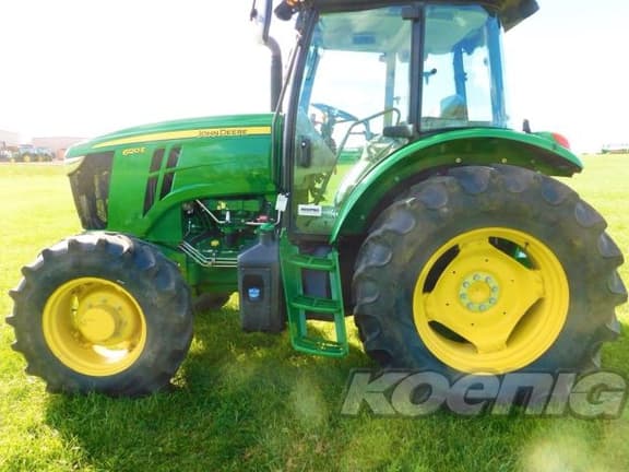 Image of John Deere 6120E equipment image 3