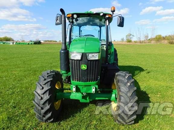 Image of John Deere 6120E equipment image 4