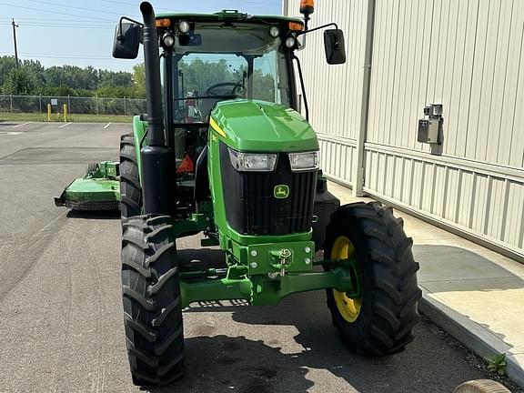 Image of John Deere 6120E equipment image 3