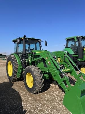2022 John Deere 6120E Image