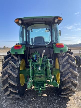 Image of John Deere 6120E equipment image 4