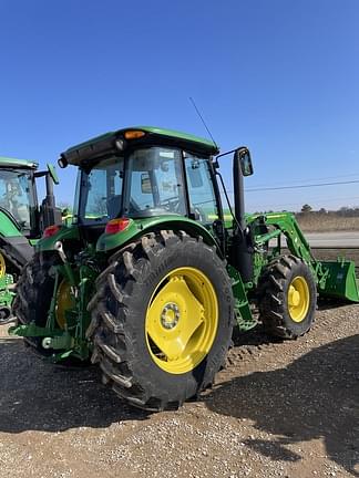 Image of John Deere 6120E equipment image 2