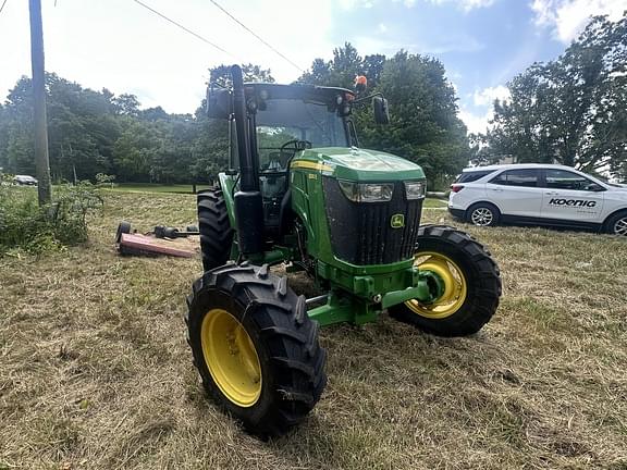 Image of John Deere 6120E equipment image 3