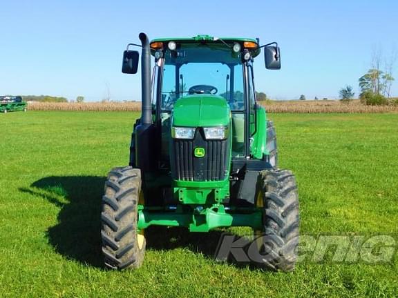 Image of John Deere 6120E equipment image 4