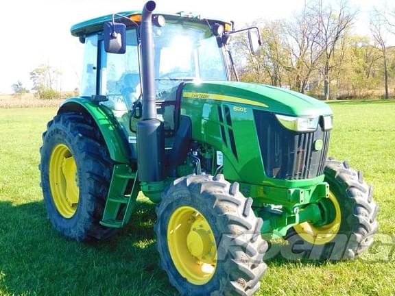 Image of John Deere 6120E equipment image 1