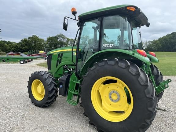 Image of John Deere 6120E equipment image 1