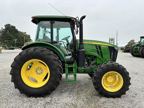 Image of John Deere 6120E equipment image 2