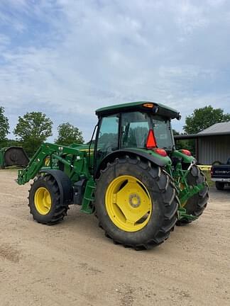 Image of John Deere 6120E equipment image 2