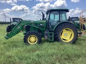 2022 John Deere 6120E Image