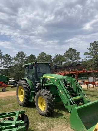 Main image John Deere 6120E