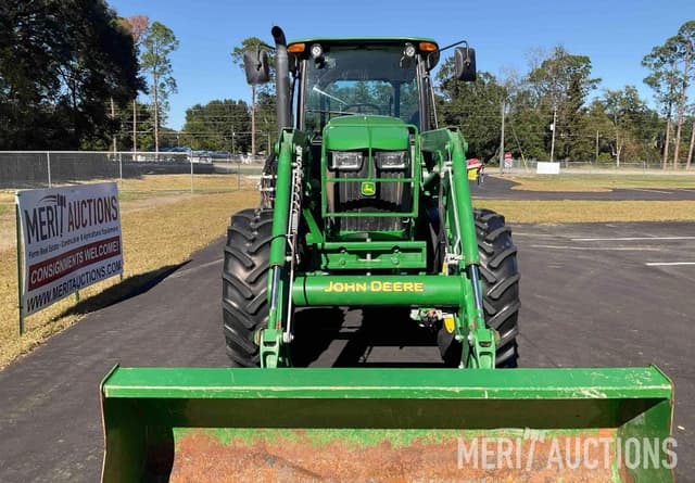 Image of John Deere 6120E equipment image 2