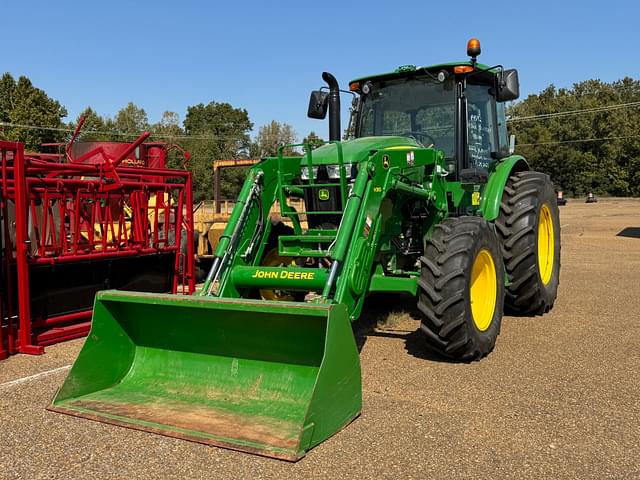 Image of John Deere 6120E equipment image 2