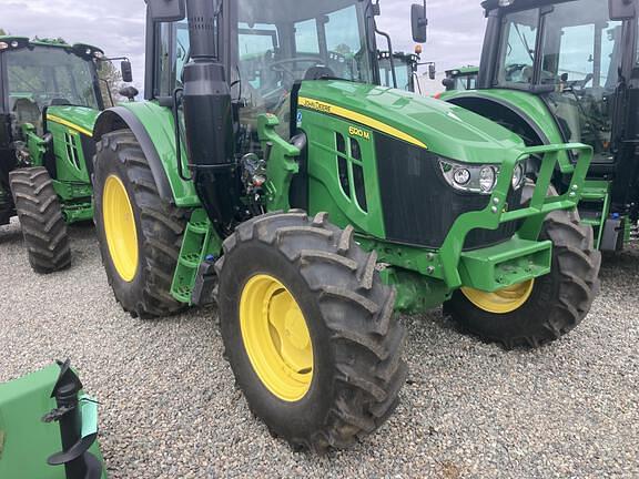 Image of John Deere 6120M equipment image 1