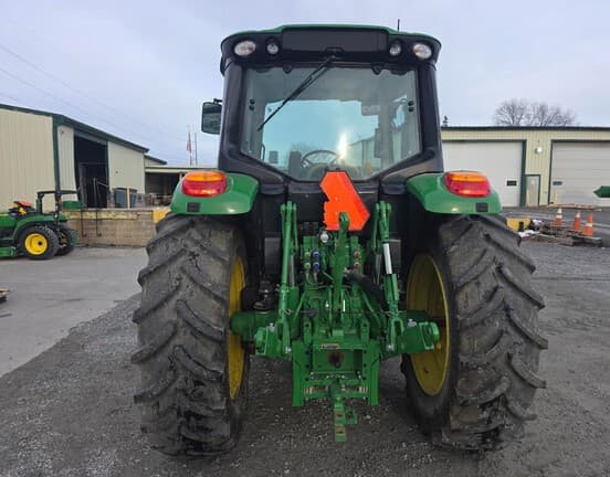 Image of John Deere 6120M equipment image 3