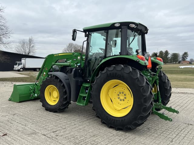 Image of John Deere 6120M equipment image 4