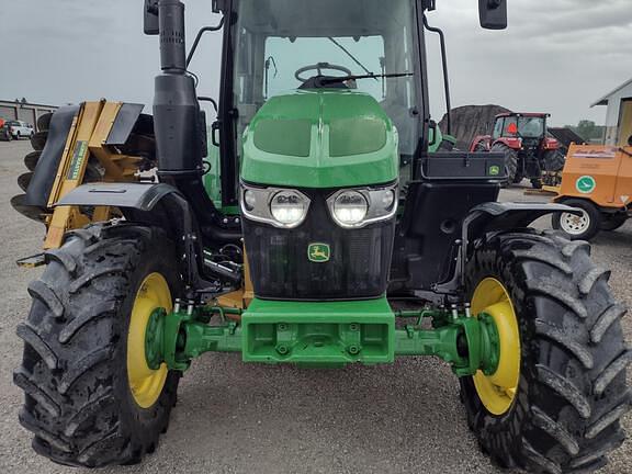 Image of John Deere 6120M equipment image 1