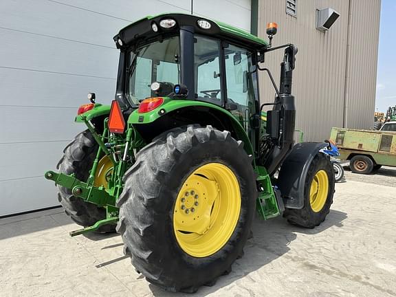 Image of John Deere 6120M equipment image 4
