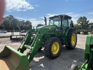 2022 John Deere 6120E Image