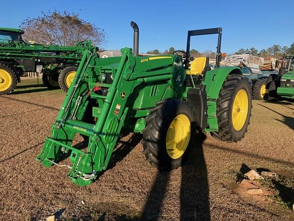 Image of John Deere 6120M equipment image 2