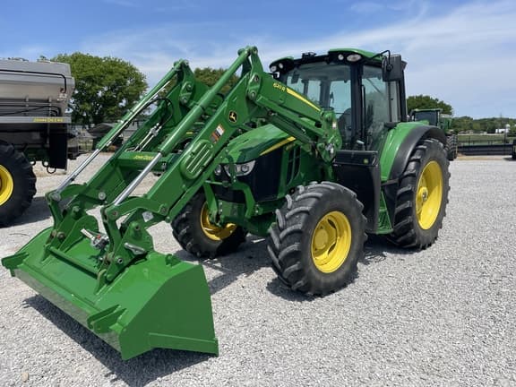 Image of John Deere 6120M equipment image 2