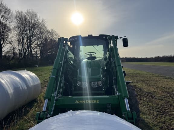 Image of John Deere 6120M equipment image 4