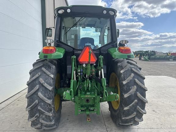 Image of John Deere 6120M equipment image 3