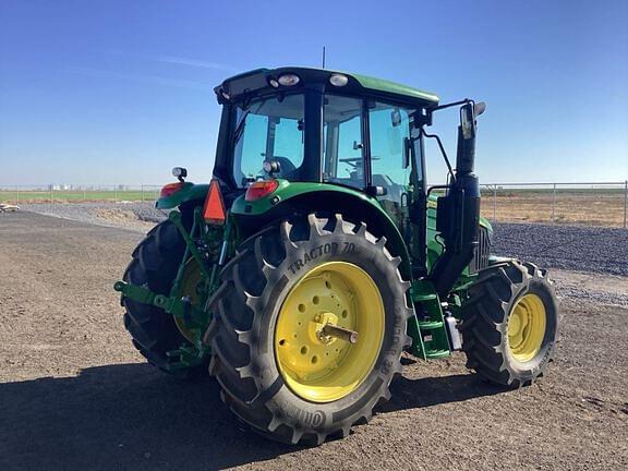 Image of John Deere 6120M equipment image 2