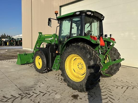 Image of John Deere 6120M equipment image 2