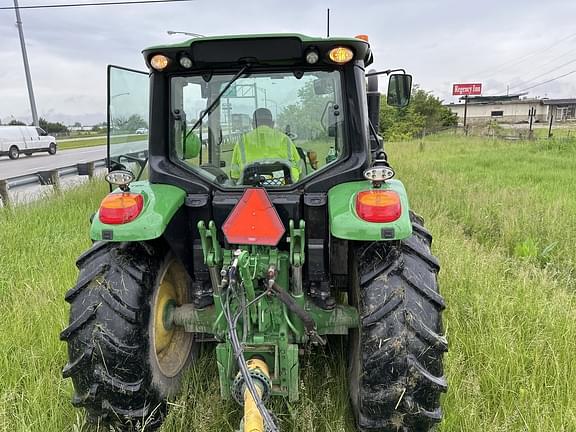 Image of John Deere 6120M equipment image 3