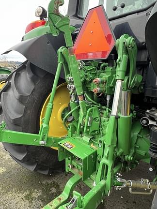 Image of John Deere 6120M equipment image 4