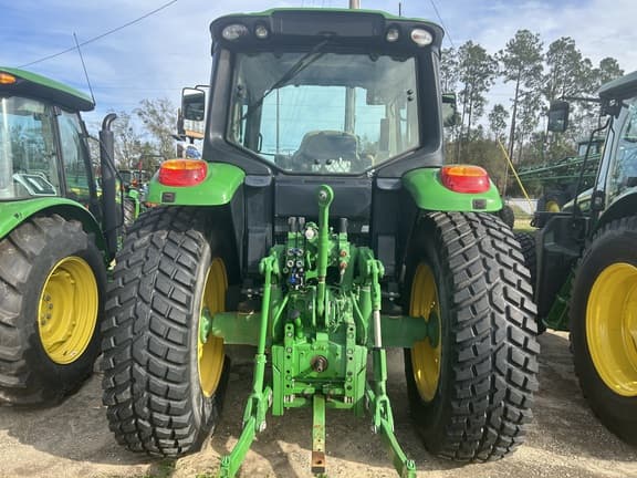 Image of John Deere 6120M equipment image 1