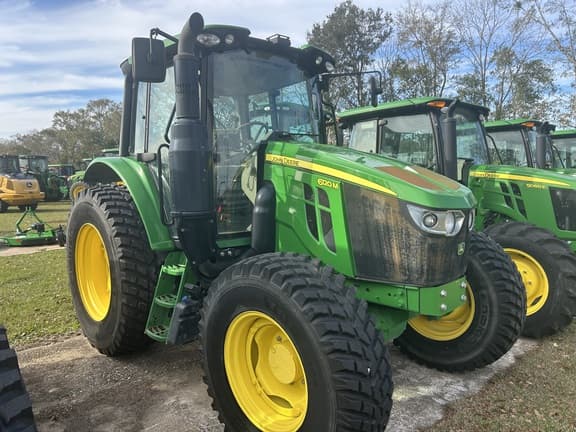 Image of John Deere 6120M equipment image 4