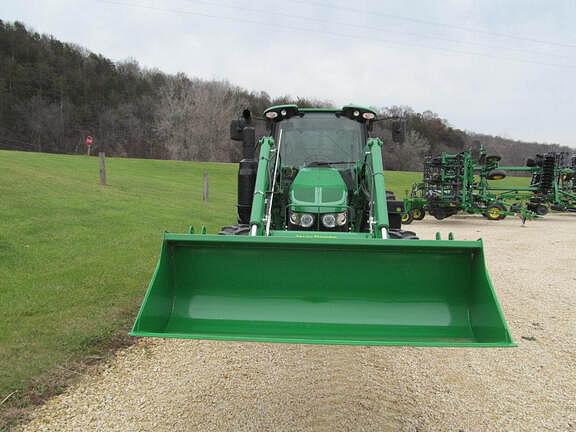 Image of John Deere 6120M equipment image 2