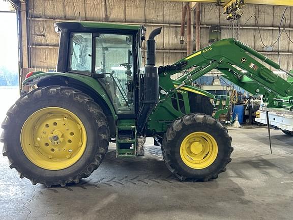 Image of John Deere 6120M equipment image 1