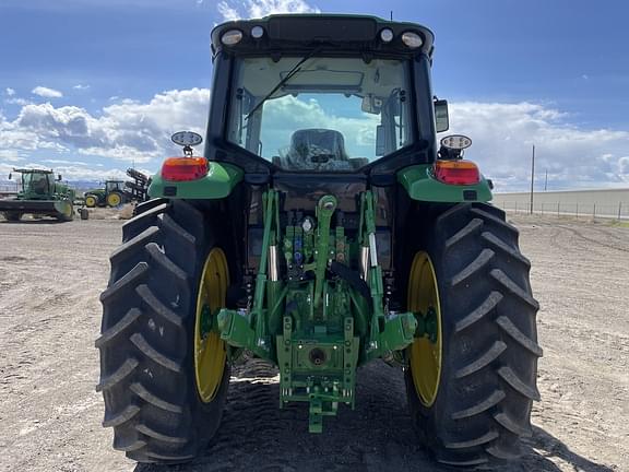 Image of John Deere 6120M equipment image 4