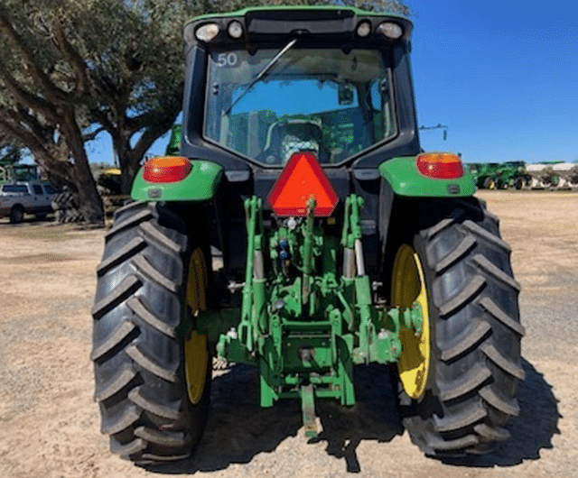 Image of John Deere 6120M equipment image 3