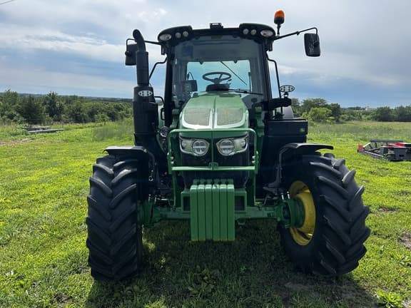 Image of John Deere 6120M equipment image 1