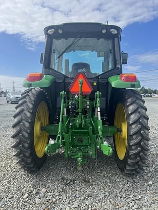 Image of John Deere 6120M equipment image 4