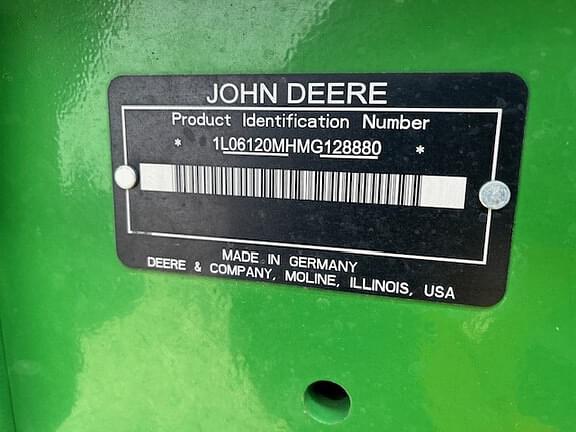 Image of John Deere 6120M equipment image 1