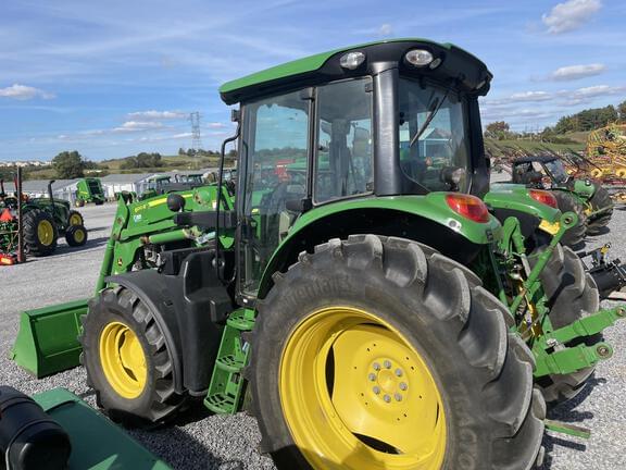 Image of John Deere 6120M equipment image 4