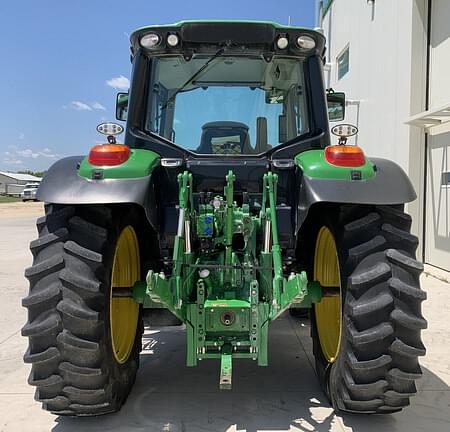 Image of John Deere 6120M equipment image 3