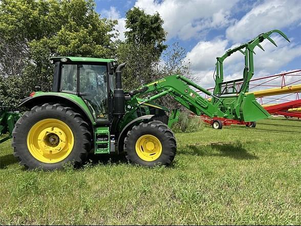 Image of John Deere 6120M equipment image 4