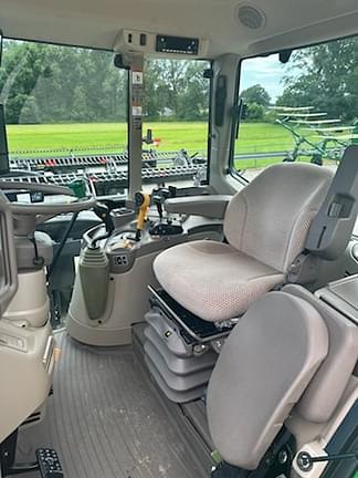 Image of John Deere 6120M equipment image 4