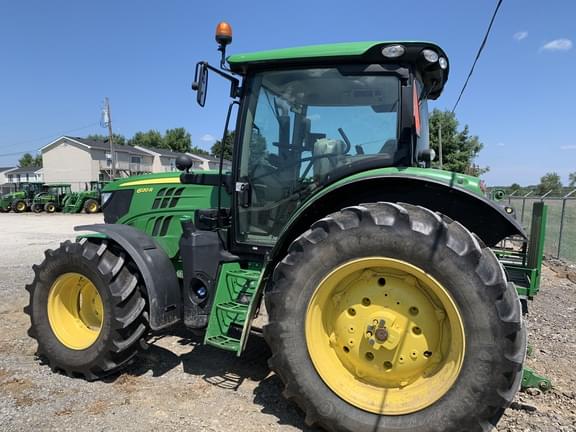 Image of John Deere 6120R equipment image 4
