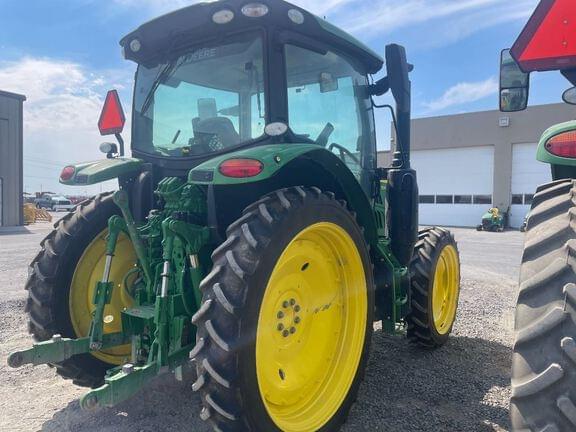 Image of John Deere 6120R equipment image 1