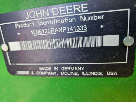 Image of John Deere 6120R equipment image 4