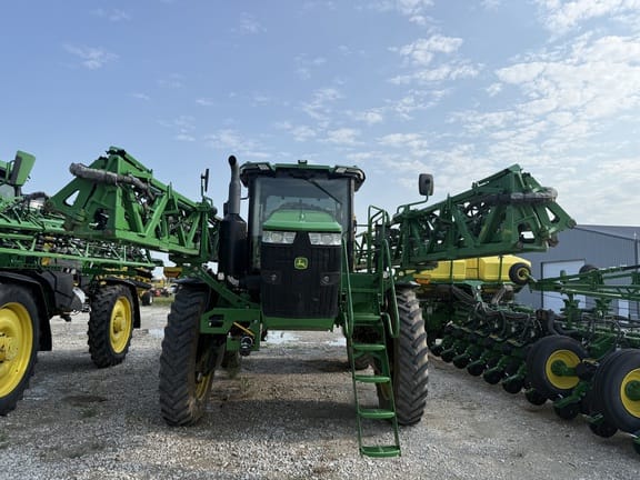 2022 John Deere 612R Equipment Image0